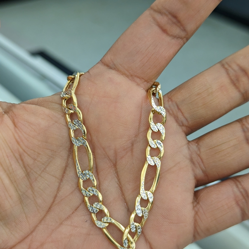 10kt Real Gold Figaro Diamond Cut Bracelet 8.1mm 8 Inch - Picture 7 of 11